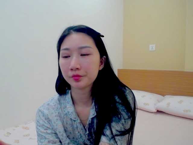 YeJiSoo, en directo ahora en BongaCams