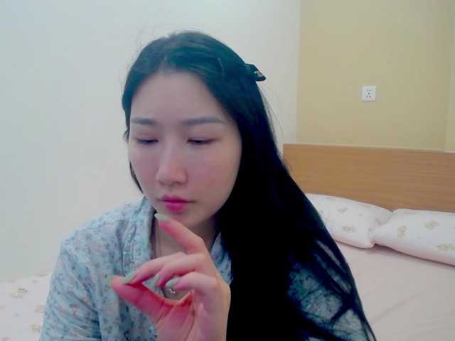 YeJiSoo, live now on BongaCams