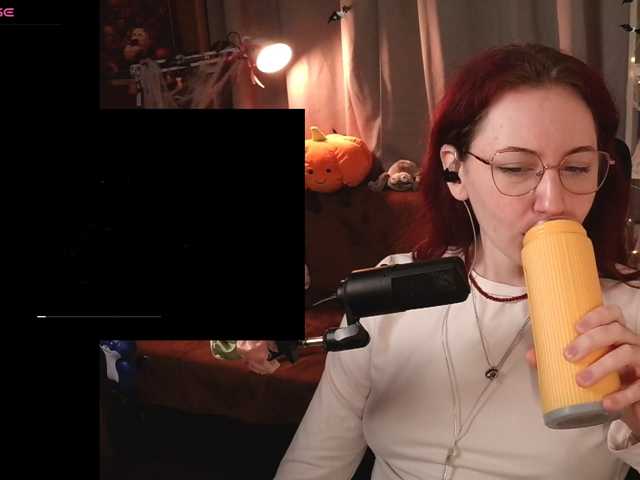 Prick1yPeach live cam preview