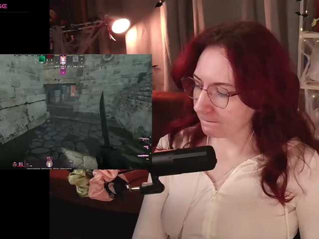 Prick1yPeach live cam on BongaCams