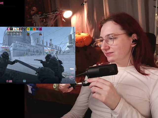 Prick1yPeach live cam preview