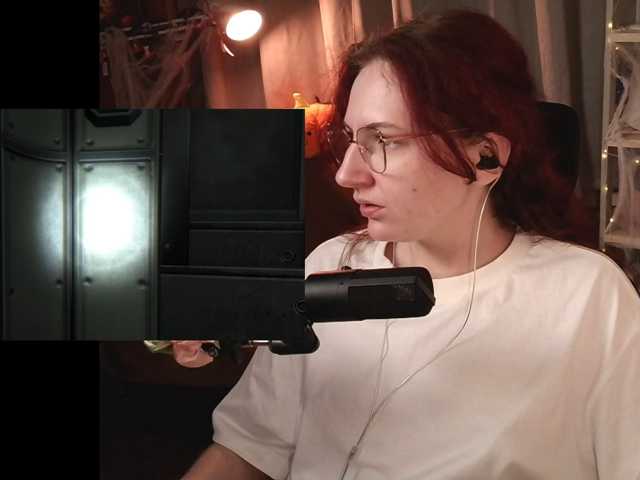 Prick1yPeach live cam on BongaCams