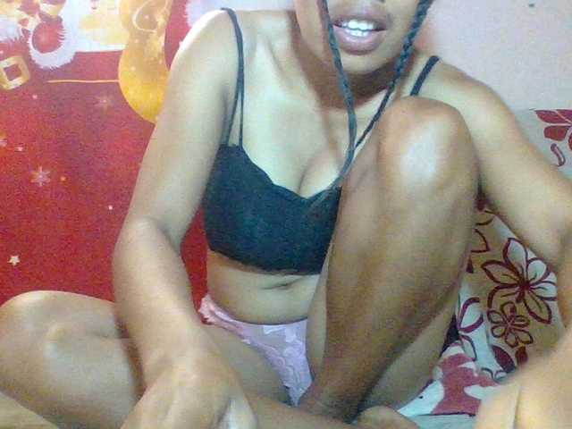 Ketzali live cam on BongaCams