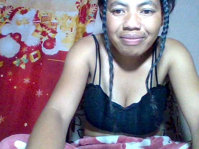 Ketzali live cam on BongaCams
