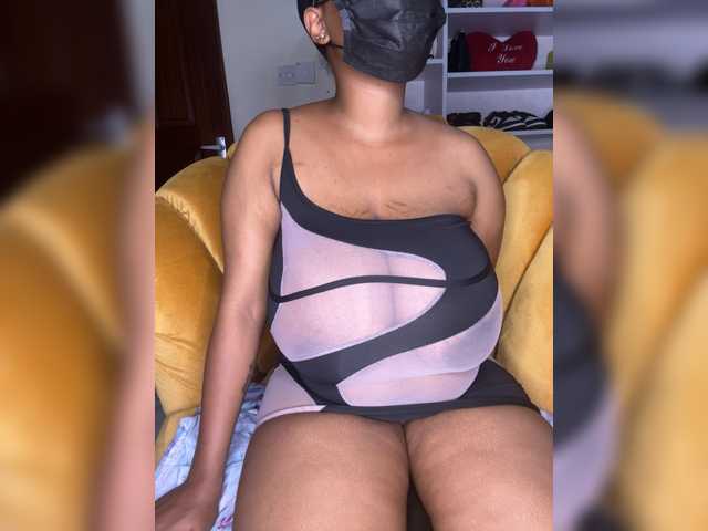 Priscy02, en vivo ahora en BongaCams