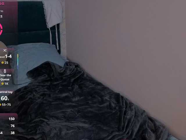 Red-fawn2 live cam on BongaCams