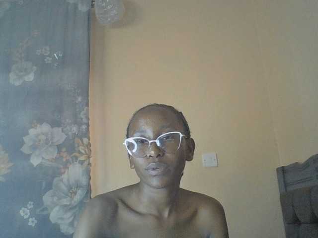 Goldenluck live cam on BongaCams
