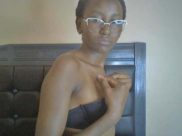Goldenluck live cam on BongaCams