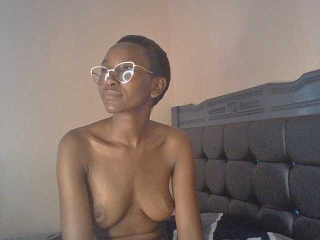 Goldenluck live cam on BongaCams