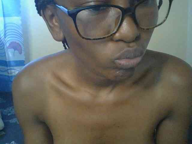 Model: Goldenluck