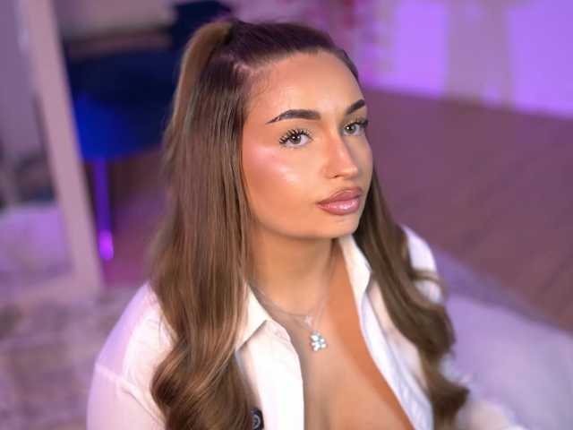 MillaSerene live cam on BongaCams