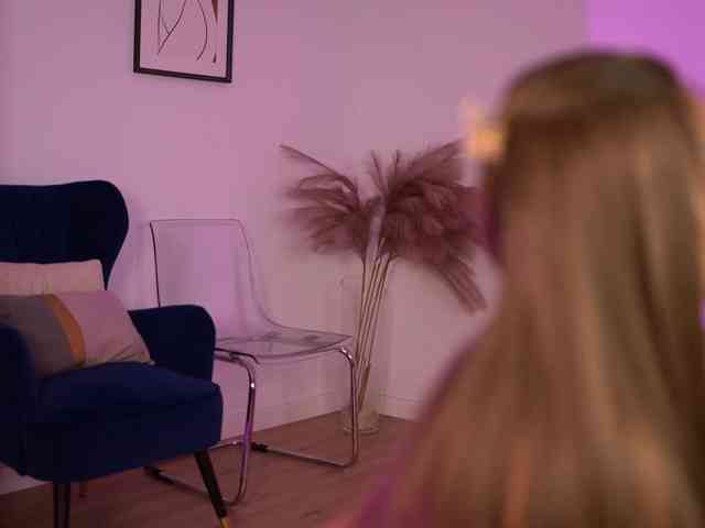MillaSerene webcam