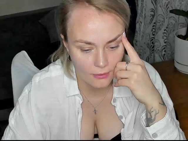 VickiRose live cam on BongaCams