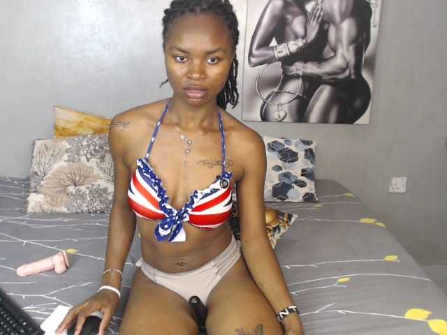 Hrglass live cam on BongaCams