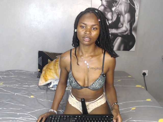 Hrglass live cam on BongaCams