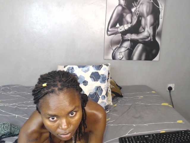 Hrglass, en directo ahora en BongaCams