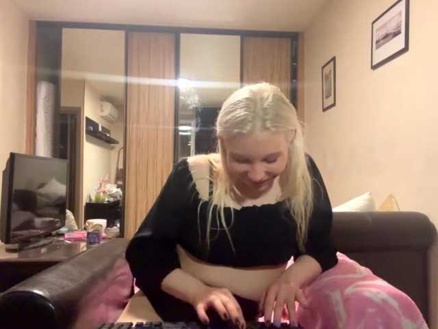 DerryLolz live cam on BongaCams