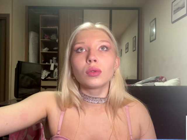 DerryLolz live cam on BongaCams