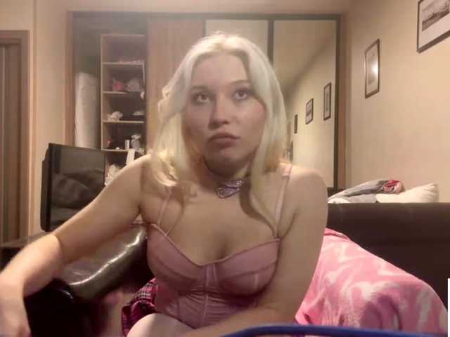 DerryLolz live cam on BongaCams