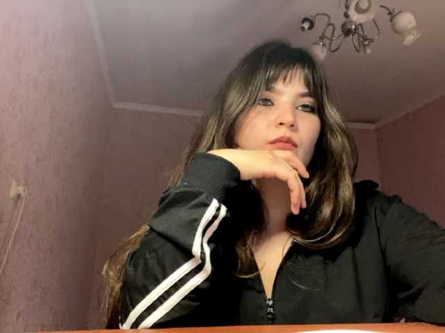 ElizabethShock live cam on BongaCams