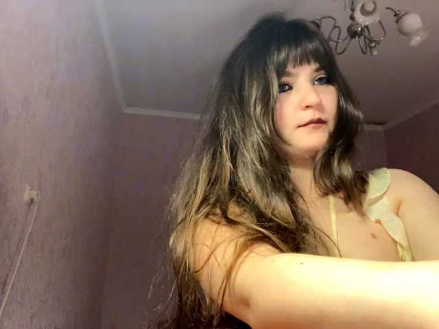 ElizabethShock live cam on BongaCams
