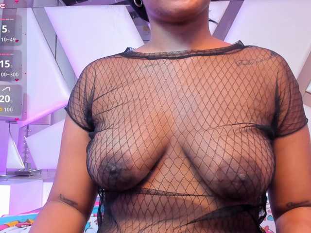 RaquelStafford live cam on BongaCams