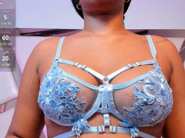 RaquelStafford live cam preview
