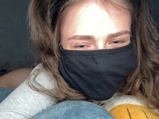 Lovely-eyes