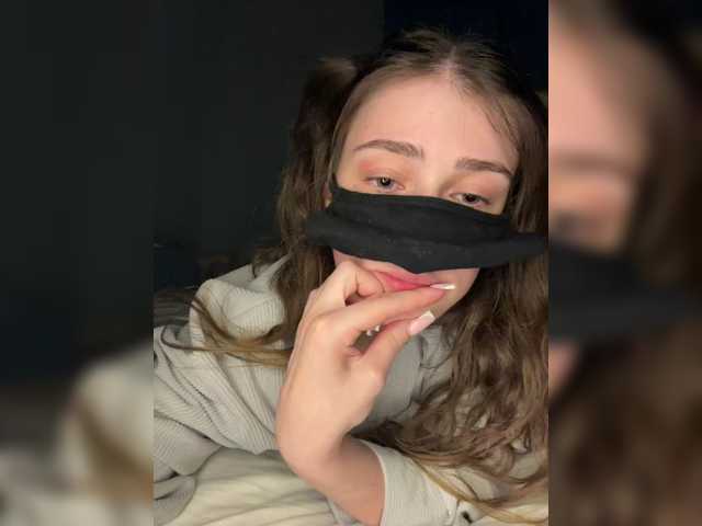 Lovely-eyes