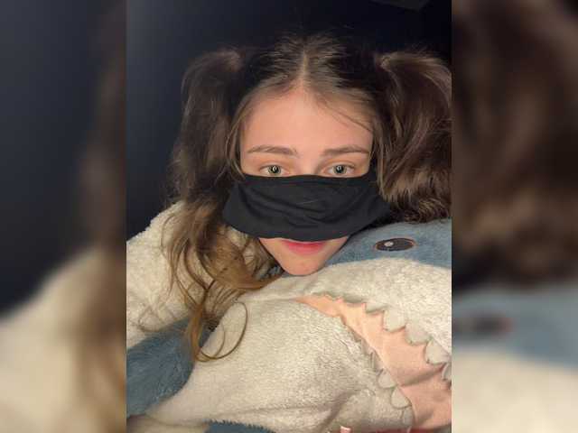 Lovely-eyes live cam preview