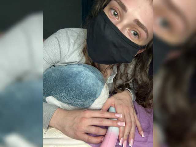 Lovely-eyes