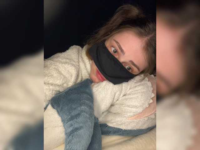 Lovely-eyes