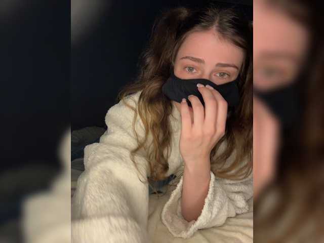 Lovely-eyes live cam on BongaCams