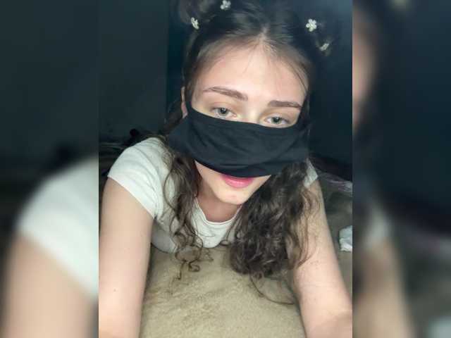 Lovely-eyes