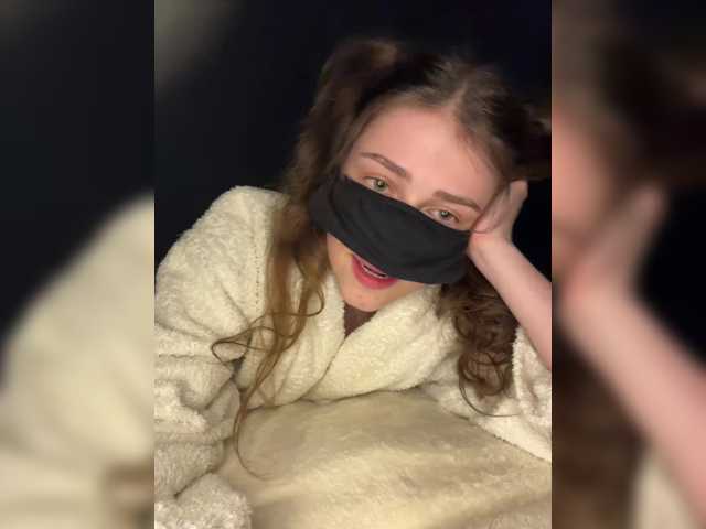 Lovely-eyes