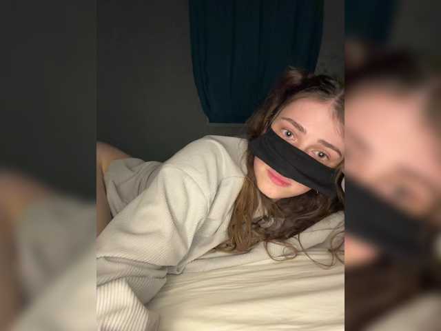 Lovely-eyes live cam on BongaCams