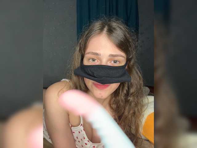 Lovely-eyes live cam on BongaCams