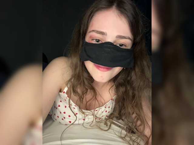 Lovely-eyes live cam on BongaCams