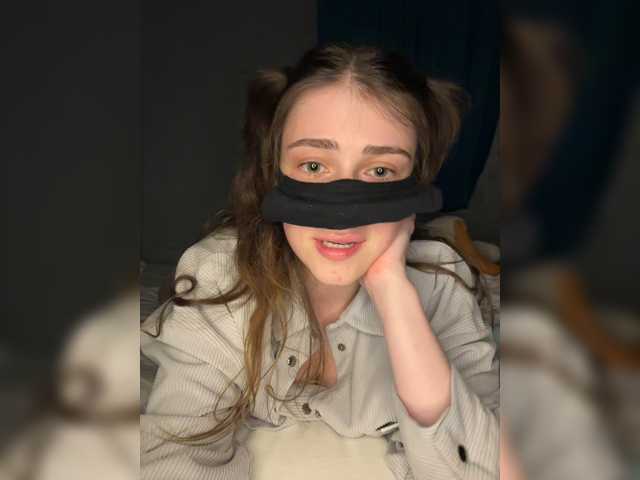 Lovely-eyes live cam on BongaCams