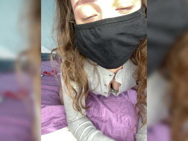 Lovely-eyes