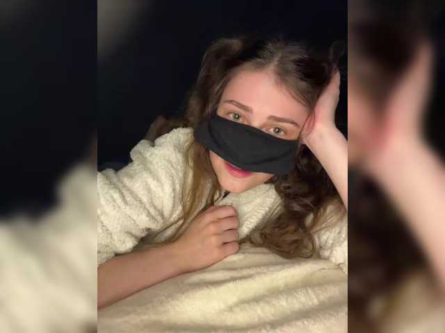 Lovely-eyes live cam on BongaCams
