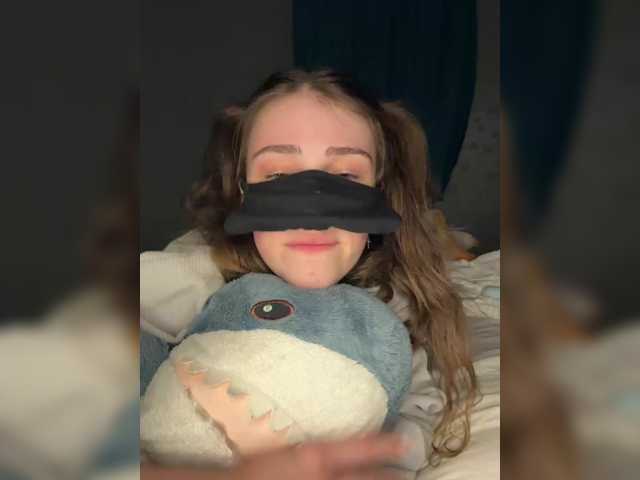 Lovely-eyes