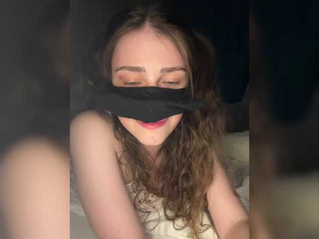 Lovely-eyes