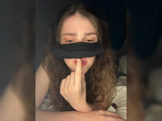 Lovely-eyes live cam on BongaCams