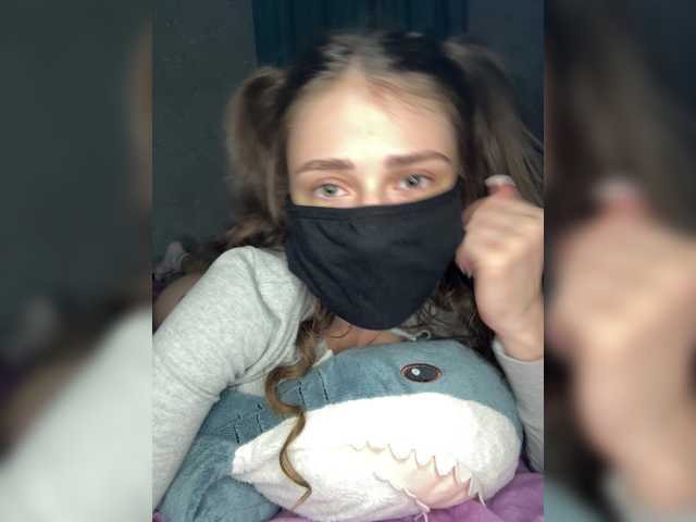 Lovely-eyes live cam on BongaCams