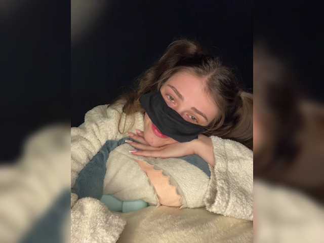 Lovely-eyes