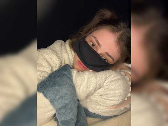 Lovely-eyes live cam on BongaCams