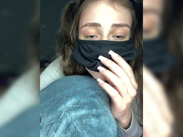 Lovely-eyes live cam on BongaCams