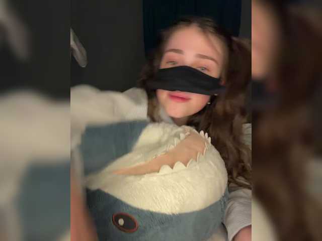 Lovely-eyes live cam on BongaCams