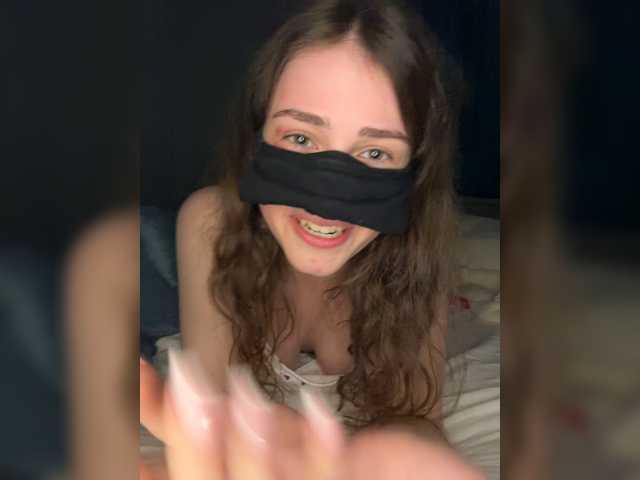 Lovely-eyes